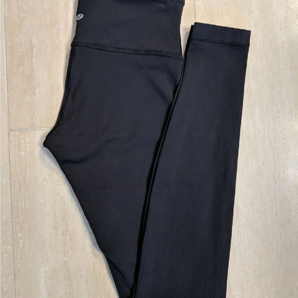 Lululemon Athletica Black Wunder Under Leggings Mid-Rise Full-Length